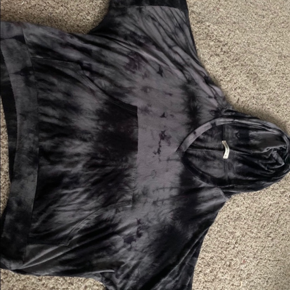 Gray and black marble short sleeve hoodie